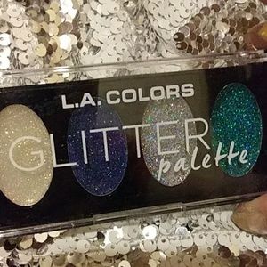 NWT 2/$5💮GLITTER EYESHADOW 💮 Palette 4 colors